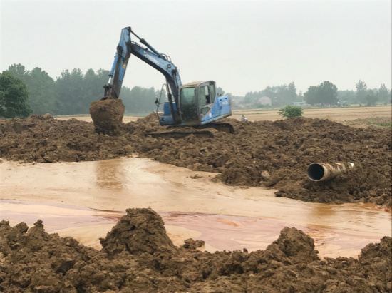 污水渗坑就地掩埋当地政府怎么回应
